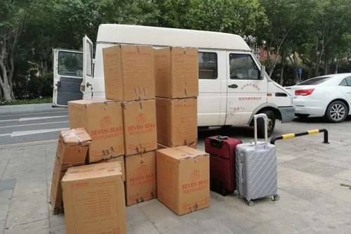 德钦行李托运公司